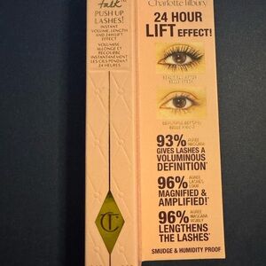 Charlotte Tilbury Black Mascara 24 Hour Lift